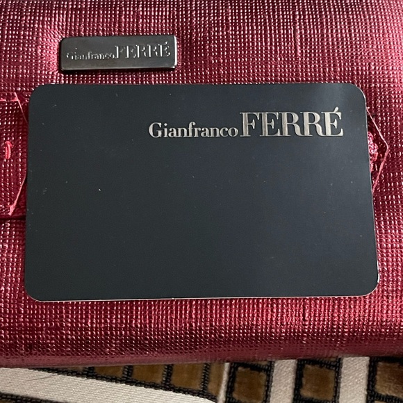 Gianfranco Ferre Metallic Red Leather Wallet - Picture 8 of 9